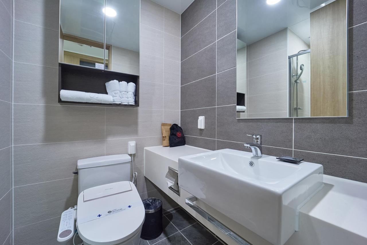 Jeonju Signature Hotel Экстерьер фото